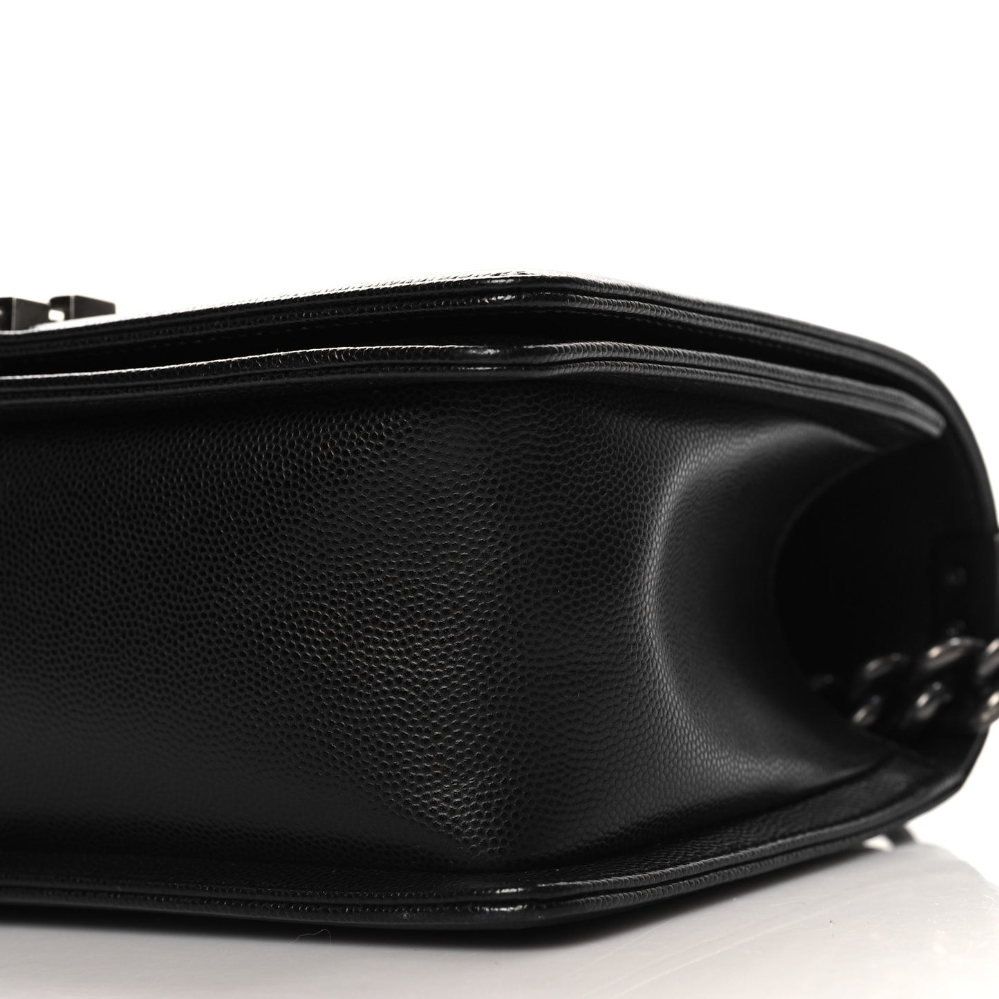 Caviar Quilted Medium Boy Flap Black