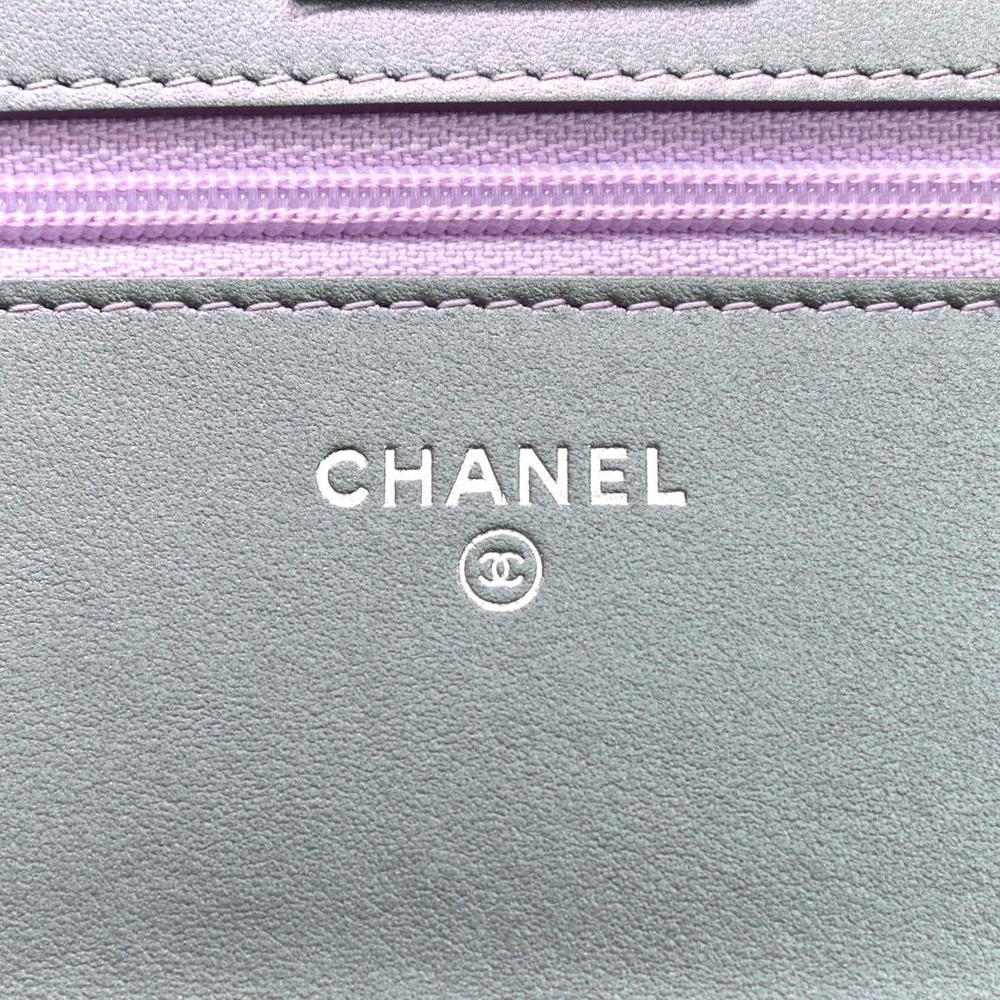 Iridescent Lambskin Quilted Reissue Wallet On Chain WOC Light Purple