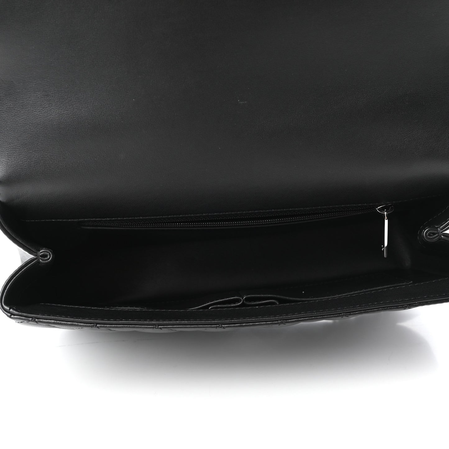 Calfskin Quilted Medium CC Filigree Flap Black