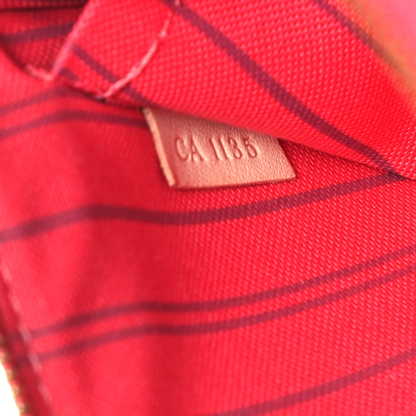 Monogram V Neverfull MM Grenade