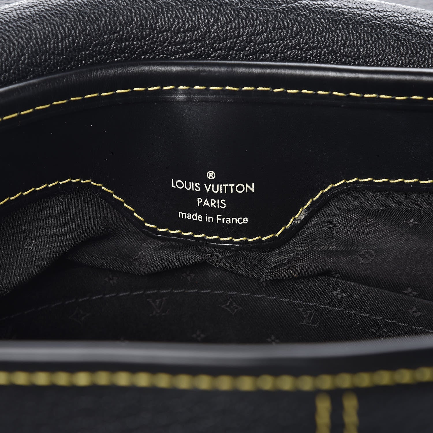 Louis Vuitton Suhali L'Essentiel Black 6 of 9