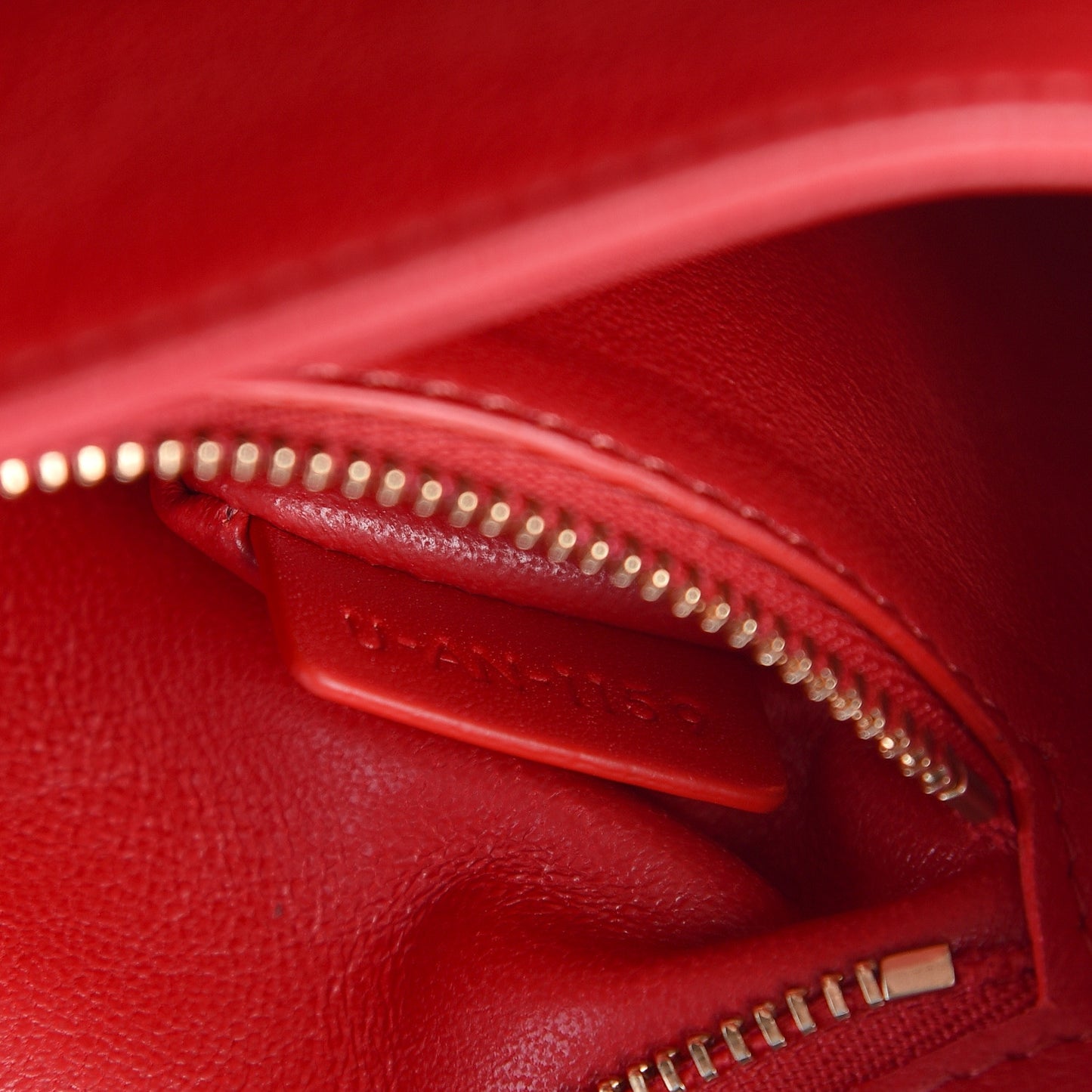 Shiny Calfskin Medium C Bag Red