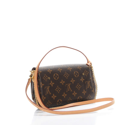 Louis Vuitton Monogram Favorite PM 3 of 9