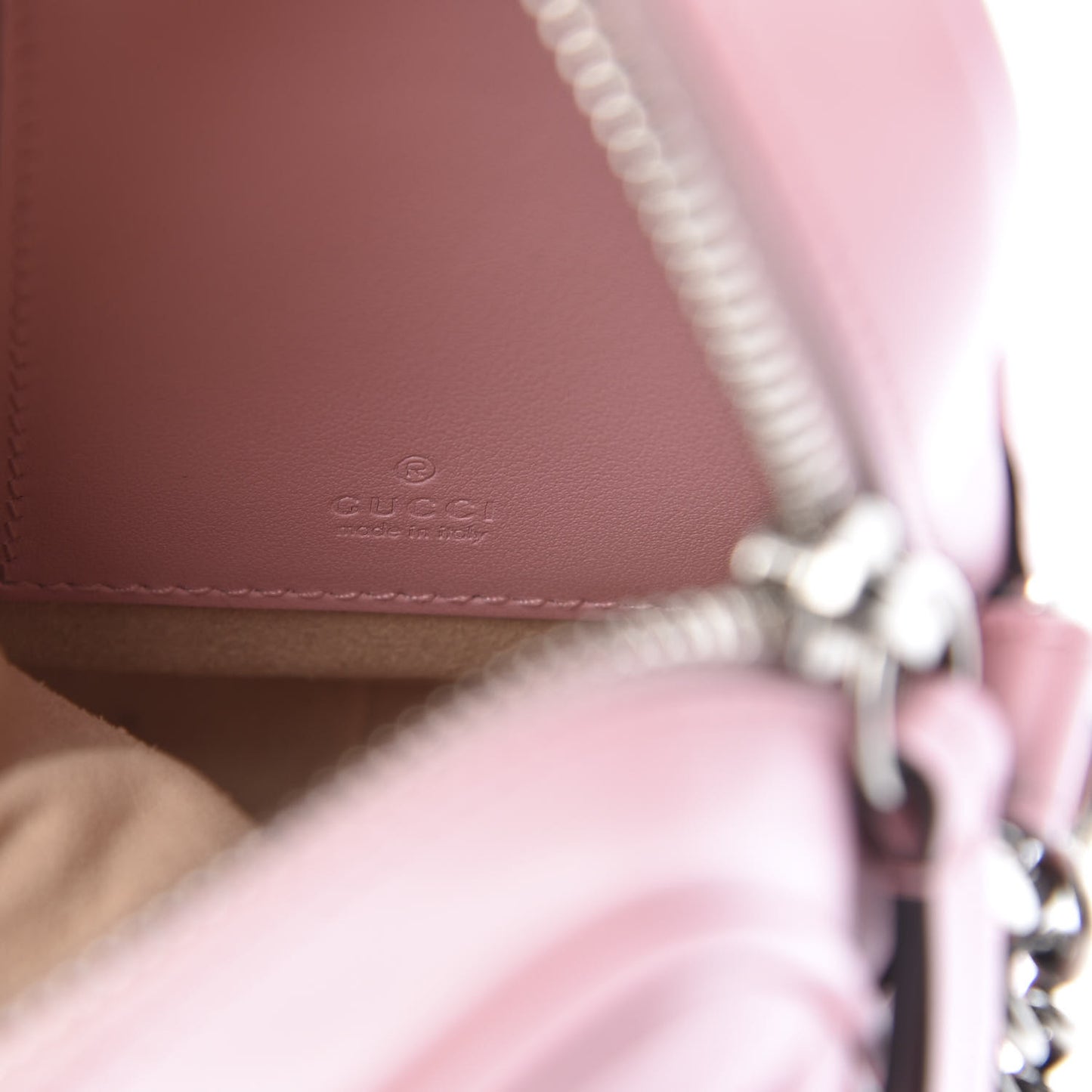 Calfskin Matelasse Mini GG Marmont Crossbody Bag Wild Rose