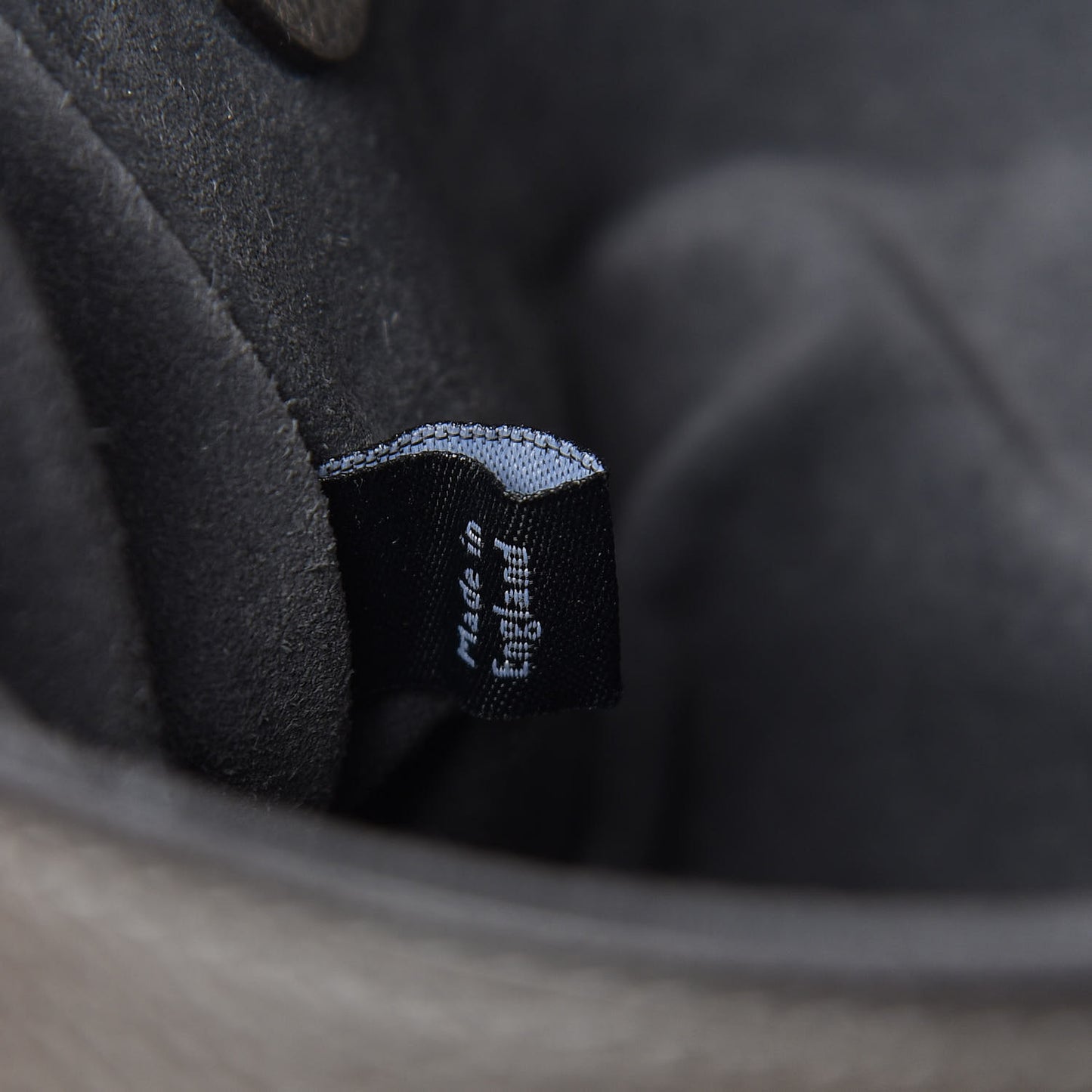 Small Classic Grain Calfskin Medium Lily Flap Grey