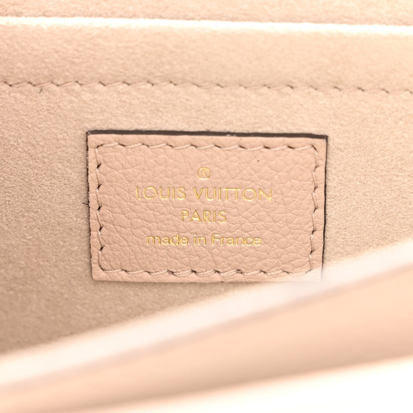 Grained Calfskin Lockme Tender Greige