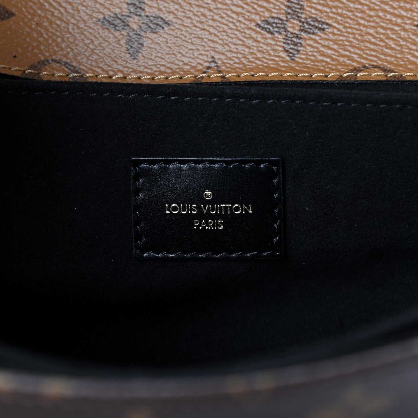 Reverse Monogram Pochette Metis