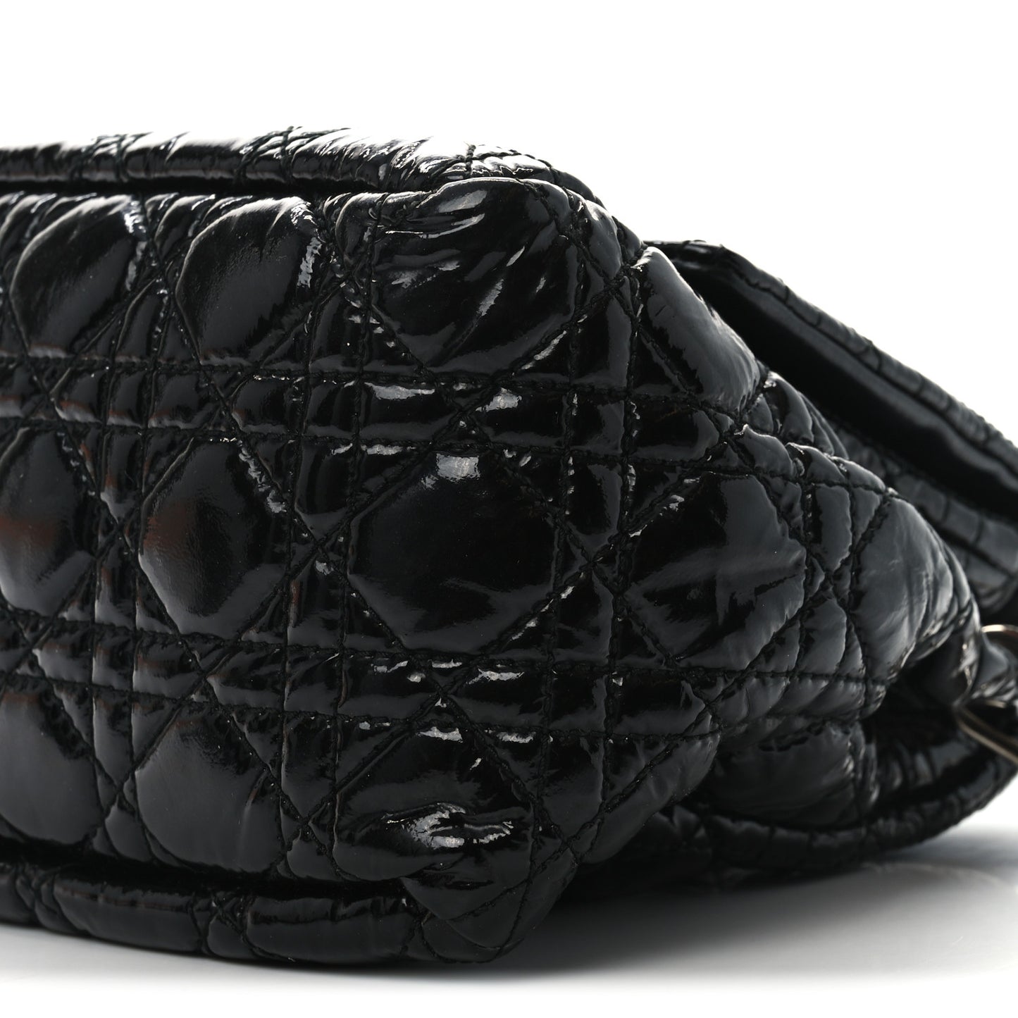 Patent Cannage New Lock Flap Black