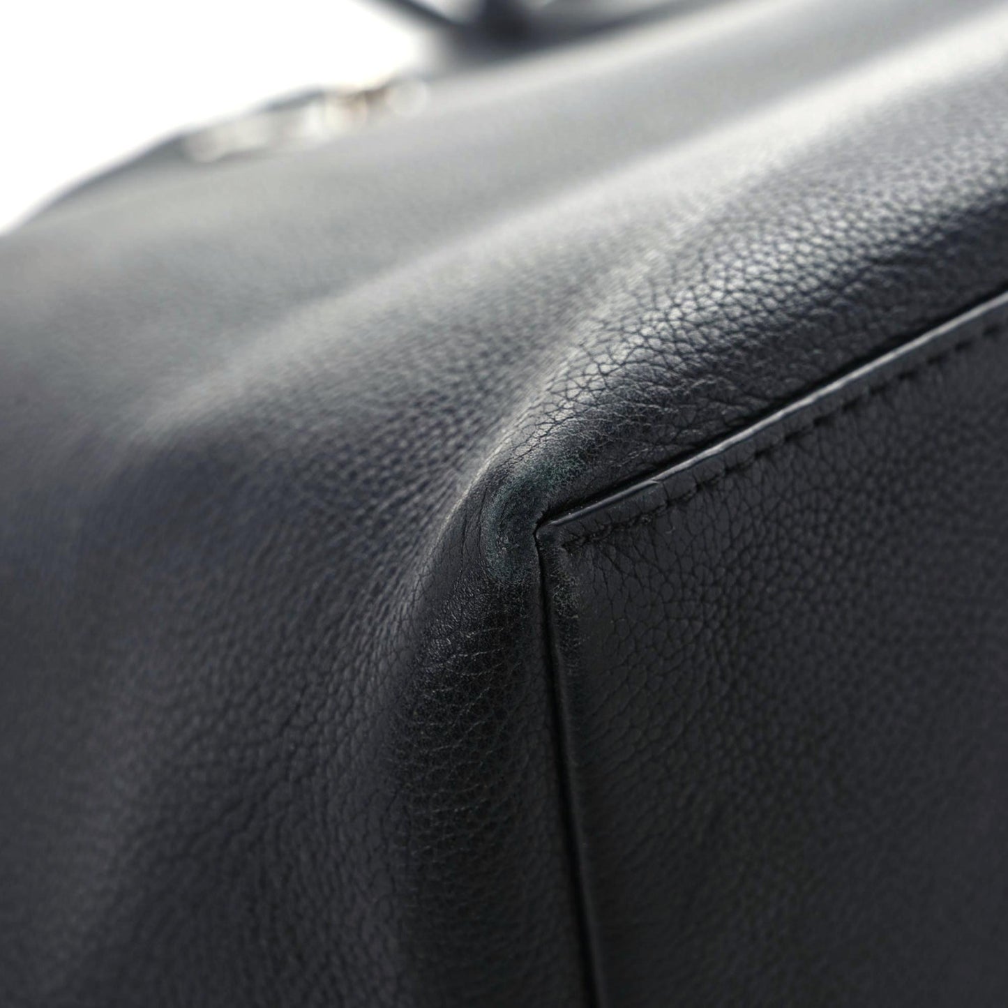Calfskin Lockme Go Tote Black