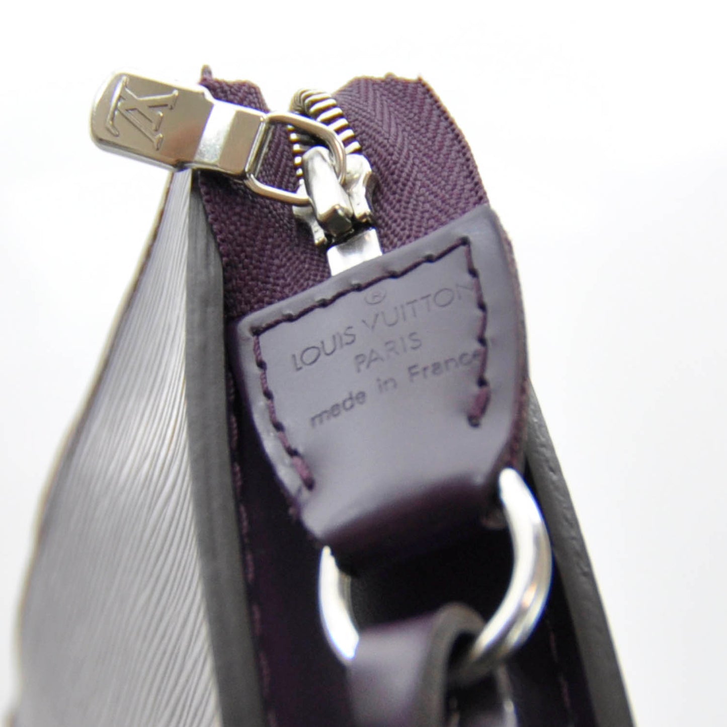 Epi Pochette Accessories 24 Cassis Purple