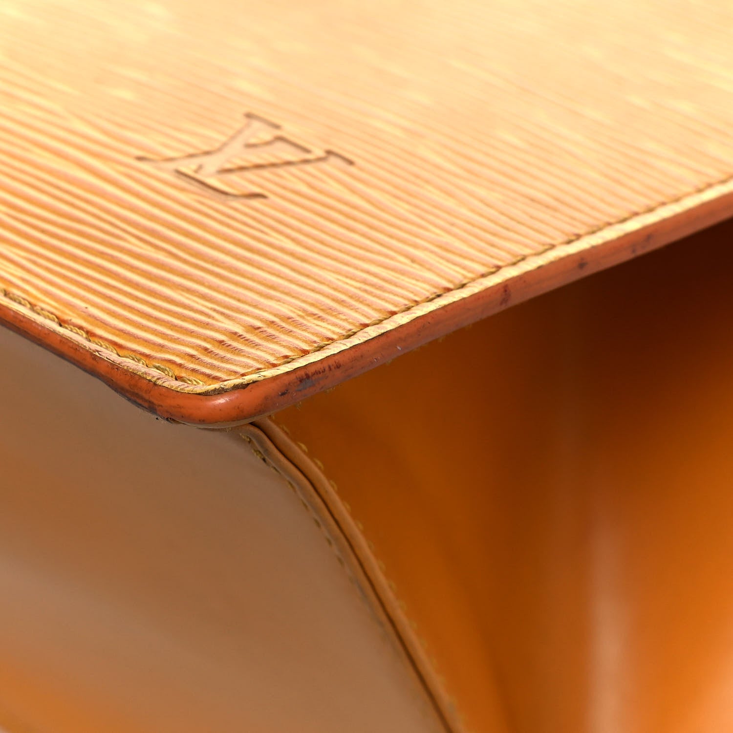 Louis Vuitton Epi Sac Triangle Tassil 7 of 14