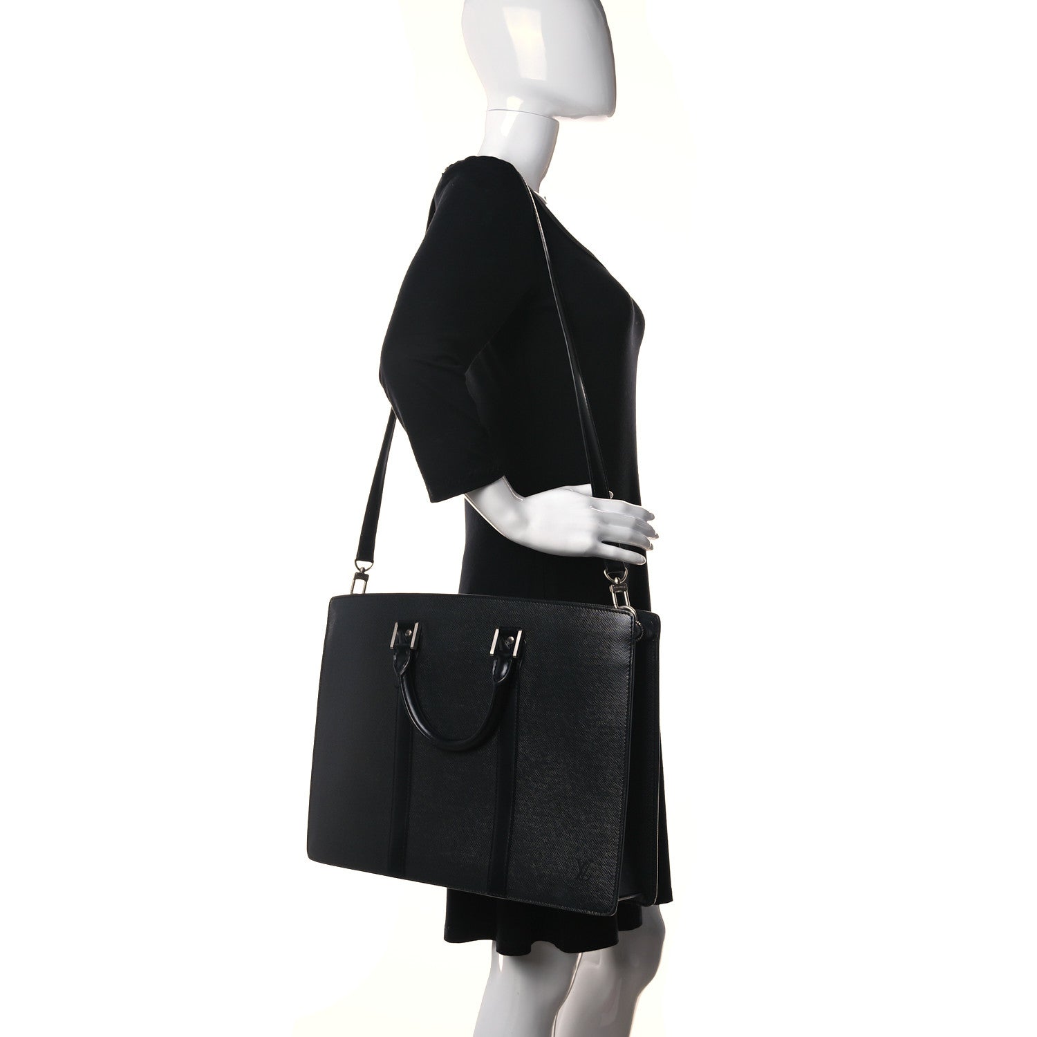 Louis Vuitton Taiga Lozan Ardoise 2 of 20