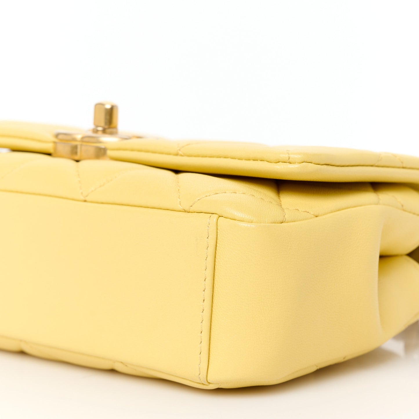 Shiny Lambskin Small Chain Is More Flap Yellow