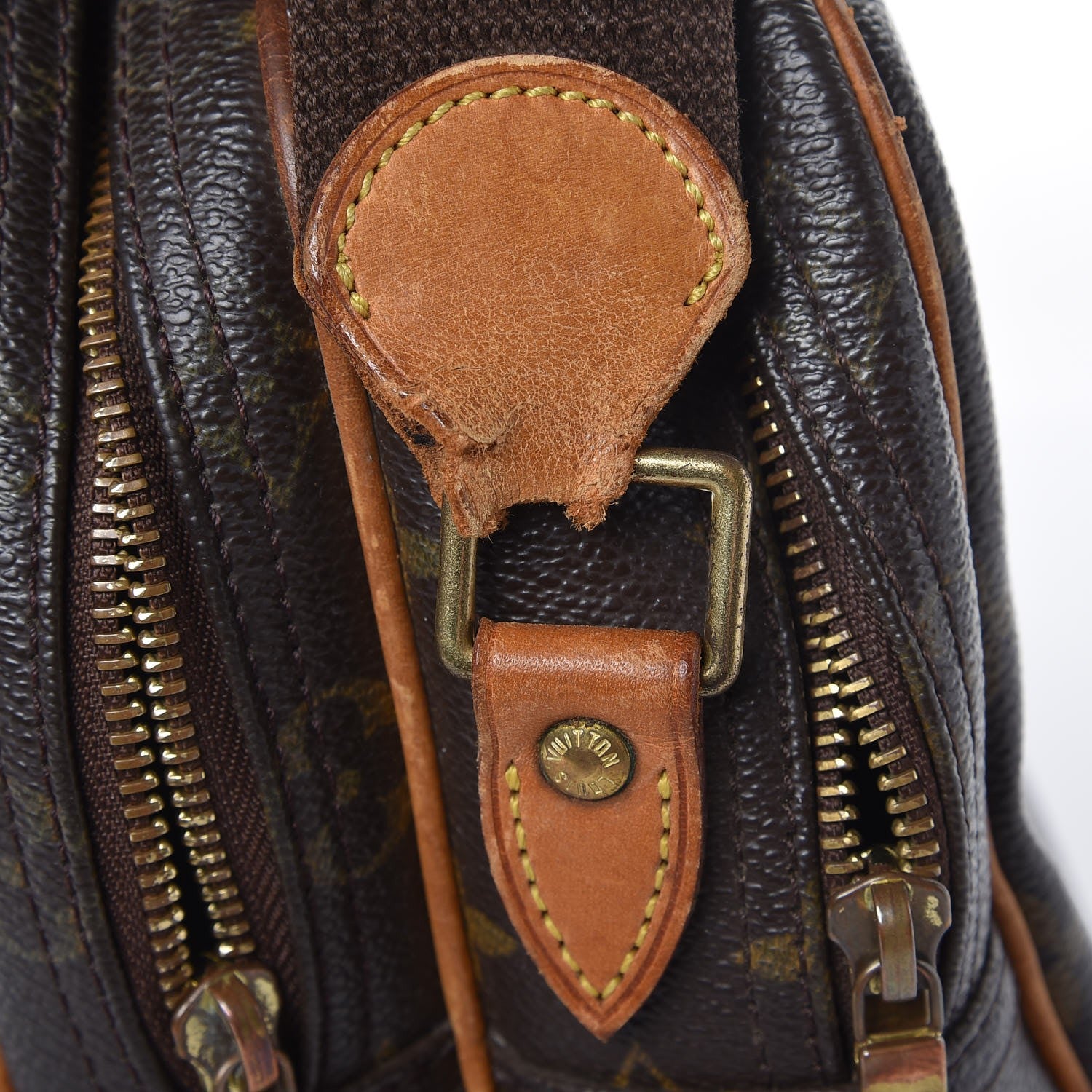 Louis Vuitton Monogram Reporter PM 9 of 14