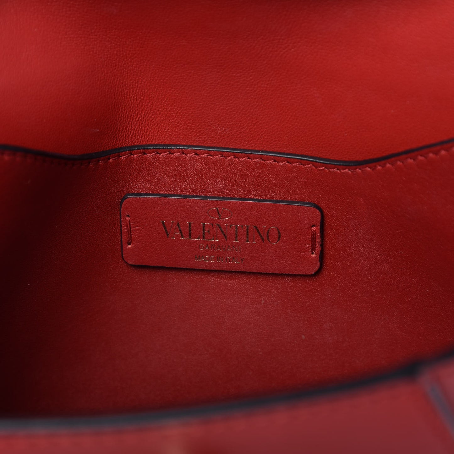 Calfskin V Rivet Chain Clutch Red