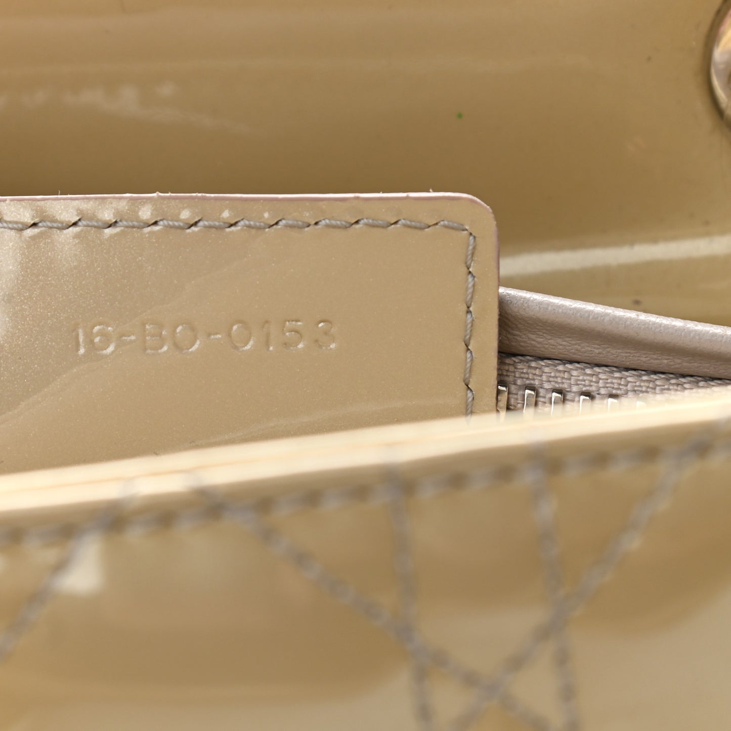 Patent Cannage Medium Lady Dior Beige