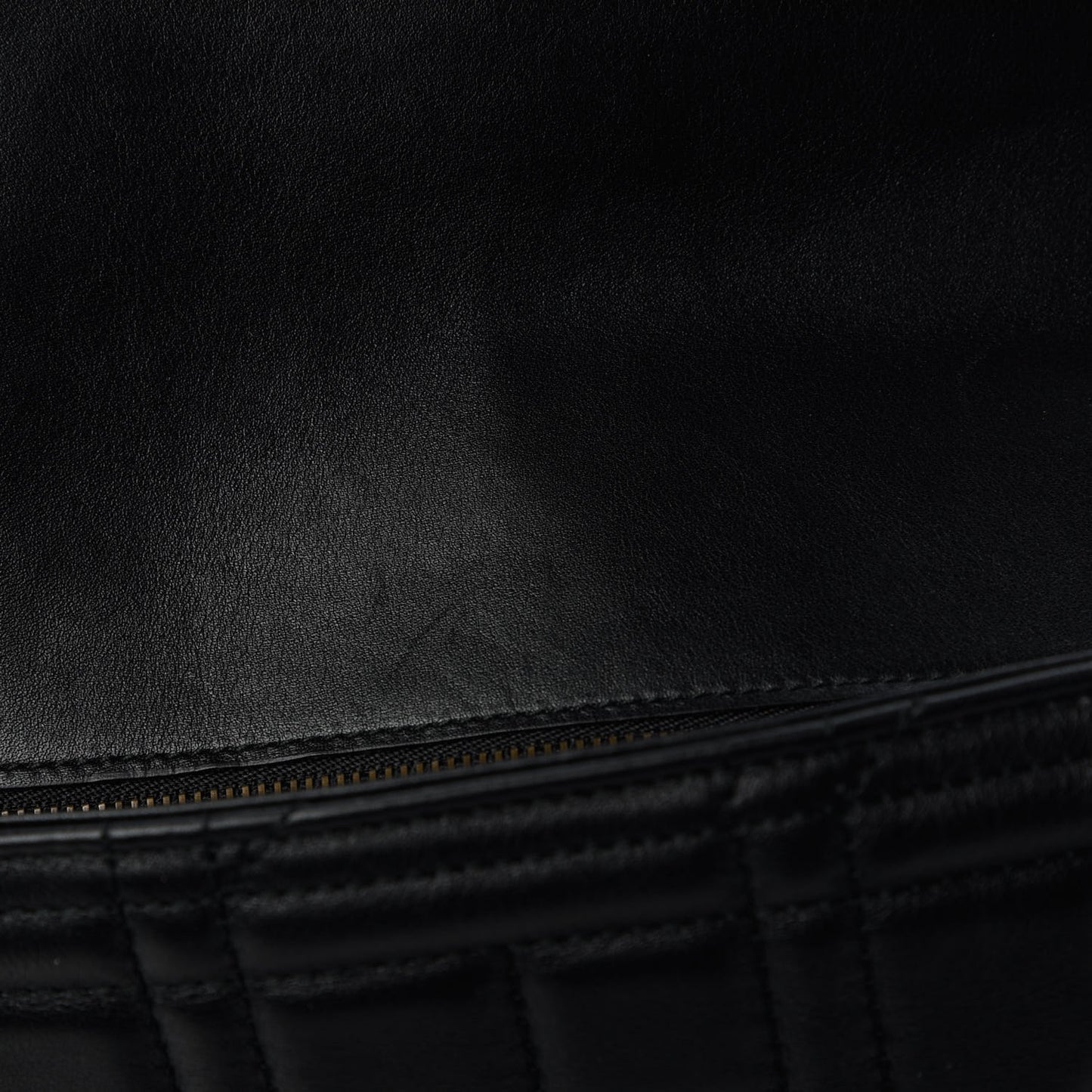 Calfskin Matelasse Studded Medium Pearly GG Marmont Shoulder Bag Black