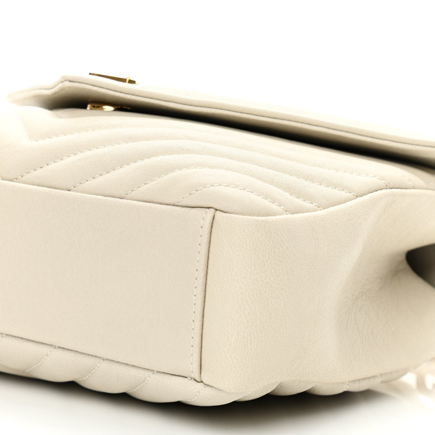 Sheepskin Matelasse Chevron Monogram Medium College Bag Crema Soft