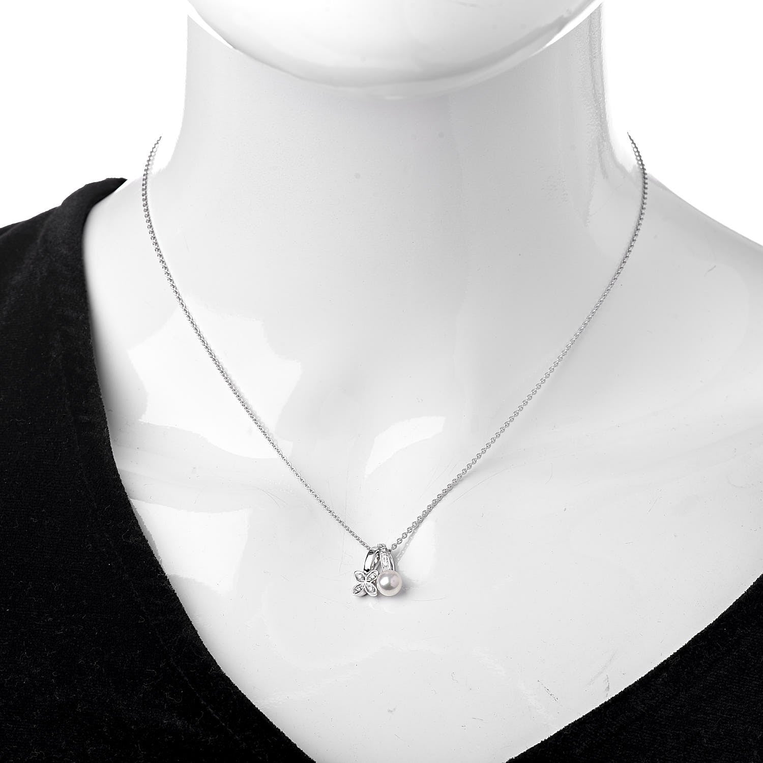 Mikimoto 18K White Gold Diamond Akoya Pearl 5.5mm Flower Pendant Necklace 3 of 7