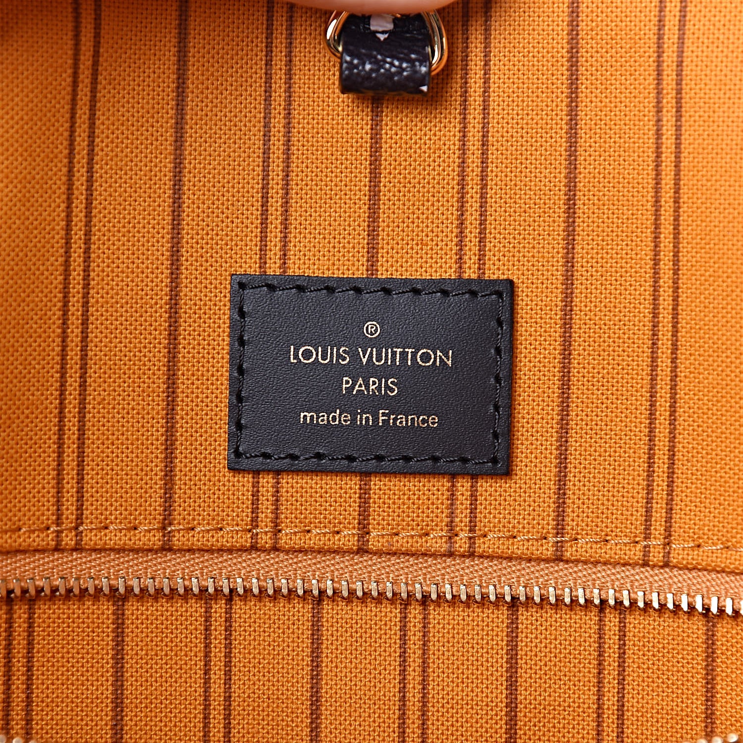 Louis Vuitton Monogram Giant Jungle Onthego GM Black 6 of 10