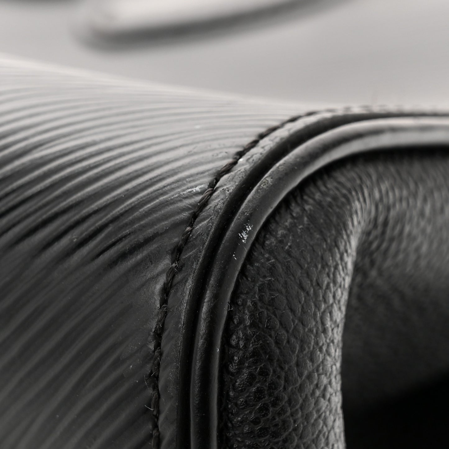 Epi Grenelle Tote MM Black