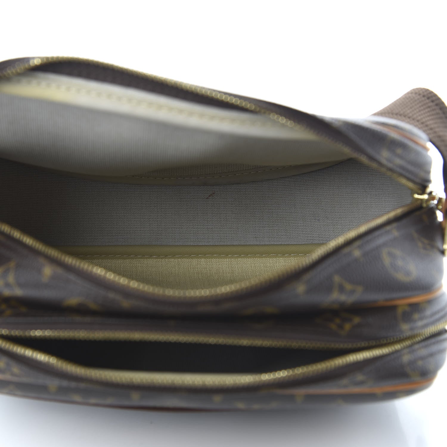 Louis Vuitton Monogram Reporter PM 5 of 9
