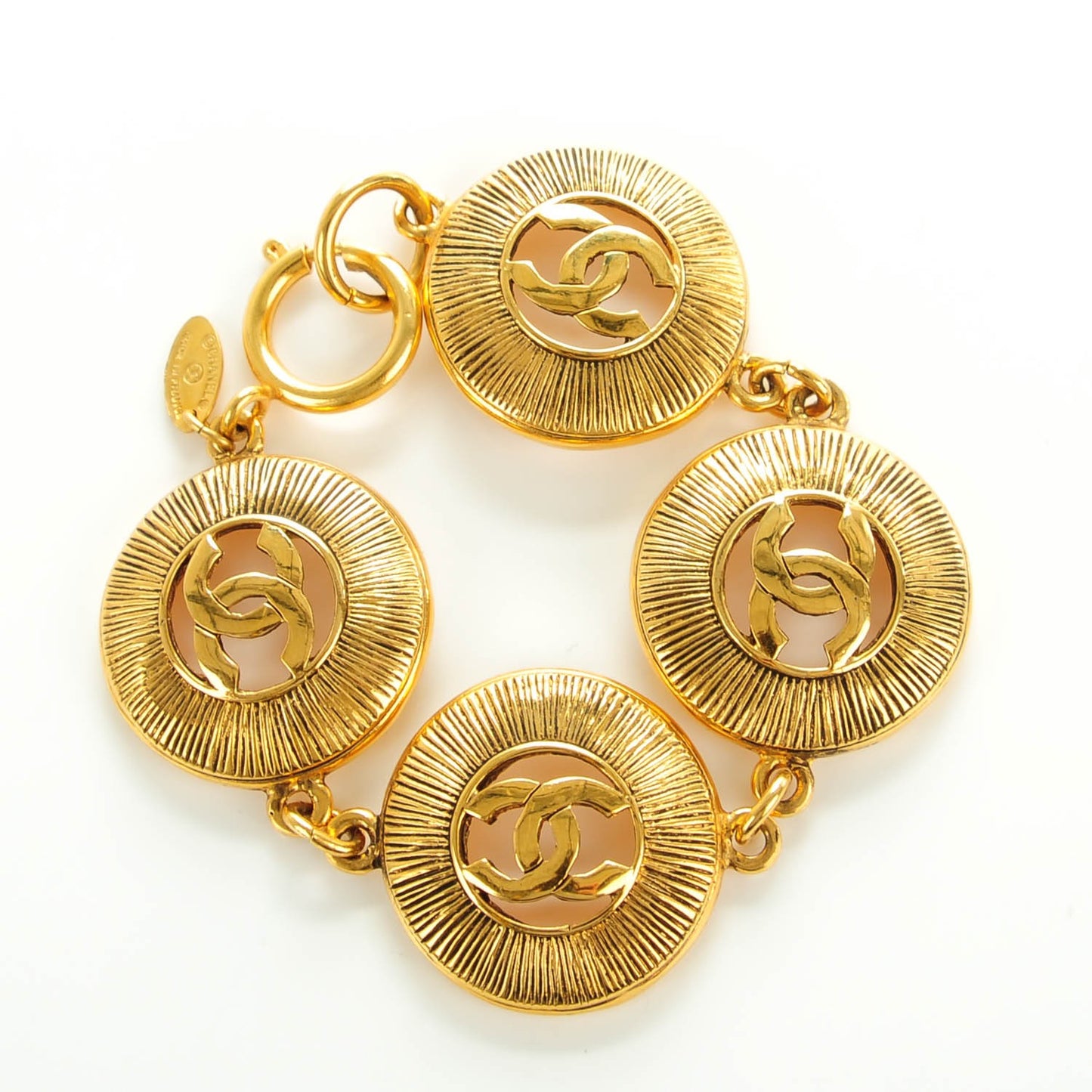 CC Medallion Bracelet Gold