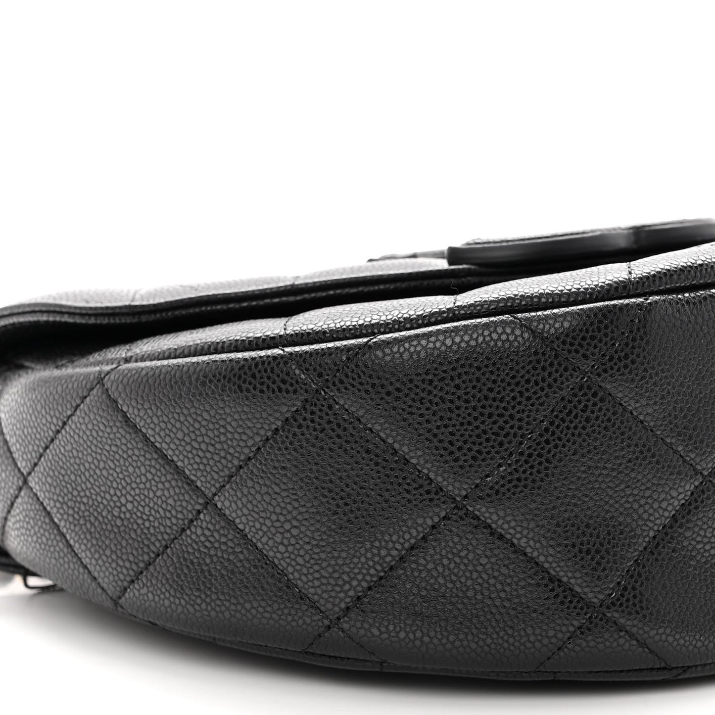 Caviar Quilted Small Messenger Flap Black