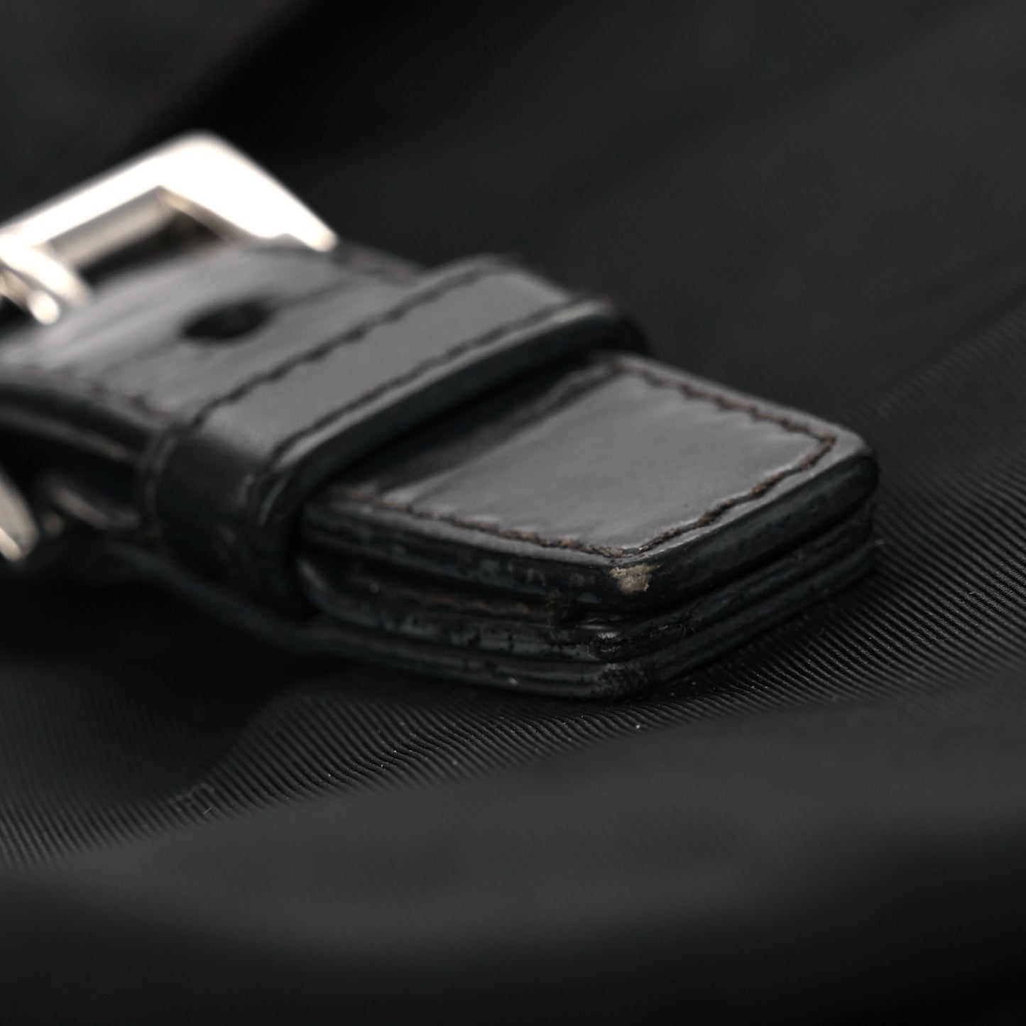 Tessuto Nylon Saffiano Small Vela Messenger Black