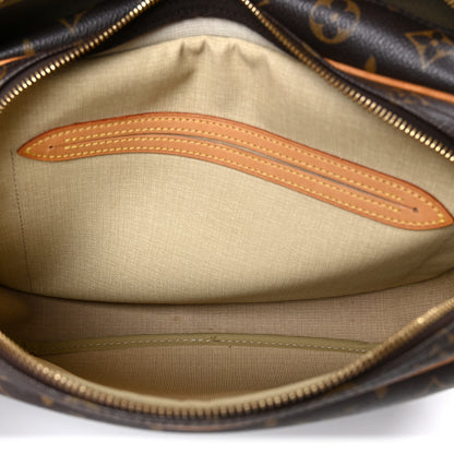 Louis Vuitton Monogram Reporter PM 6 of 11