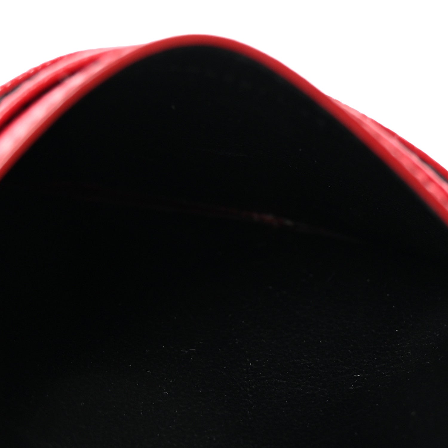 Saint Laurent Grain De Poudre Matelasse Chevron Monogram Credit Card Case Rouge Eros 5 of 6