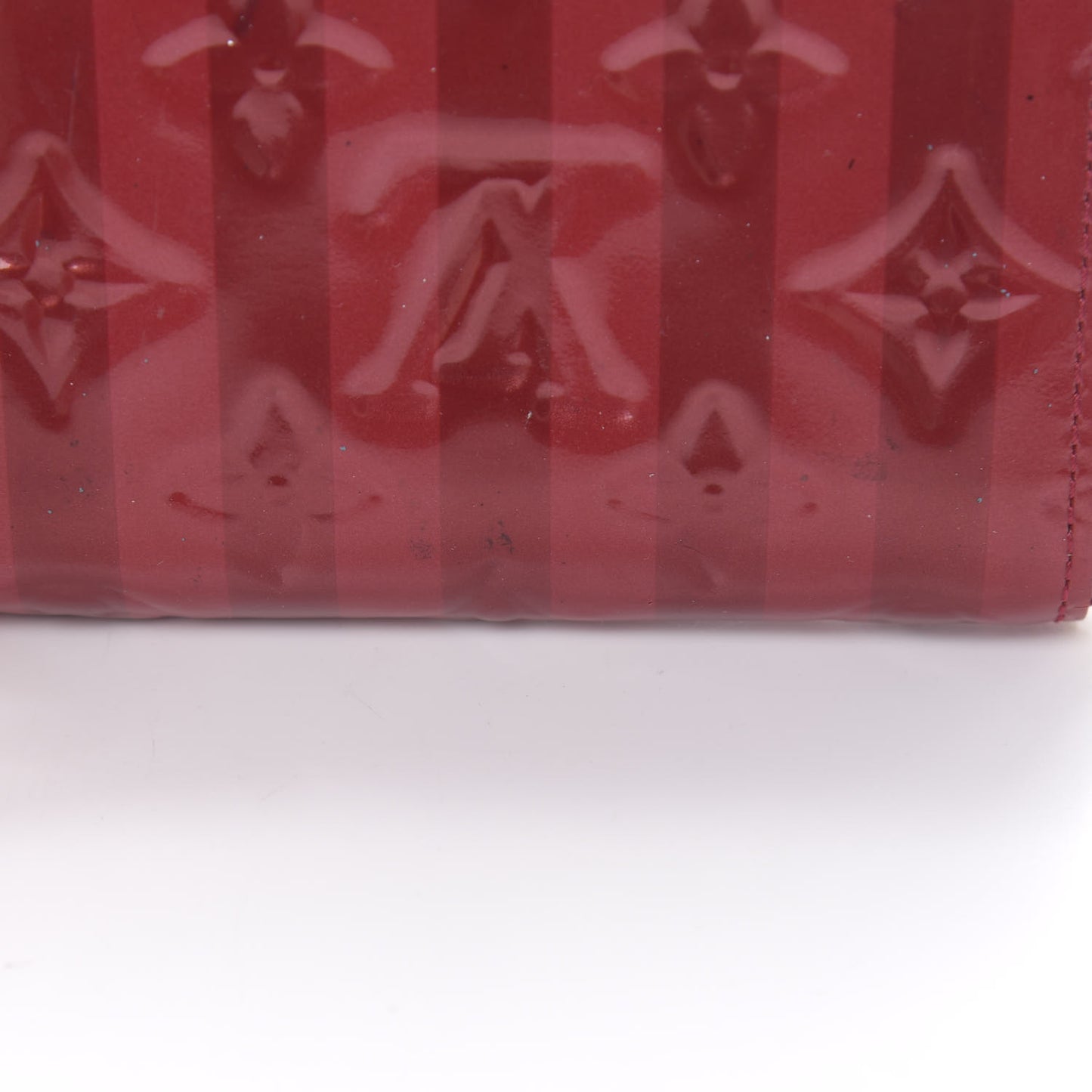 Vernis Rayures Zippy Coin Purse Pomme D'Amour
