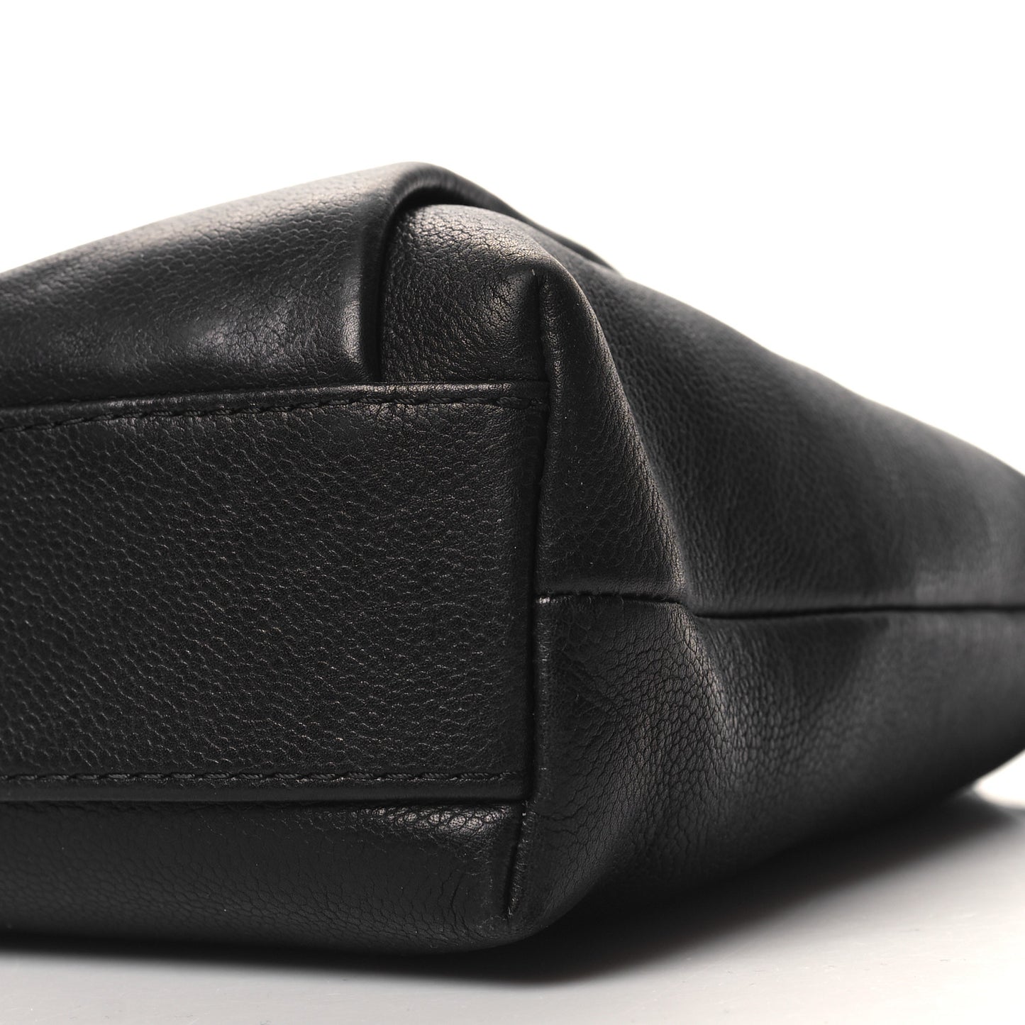 Caviar Large CC Tuck Tote Black