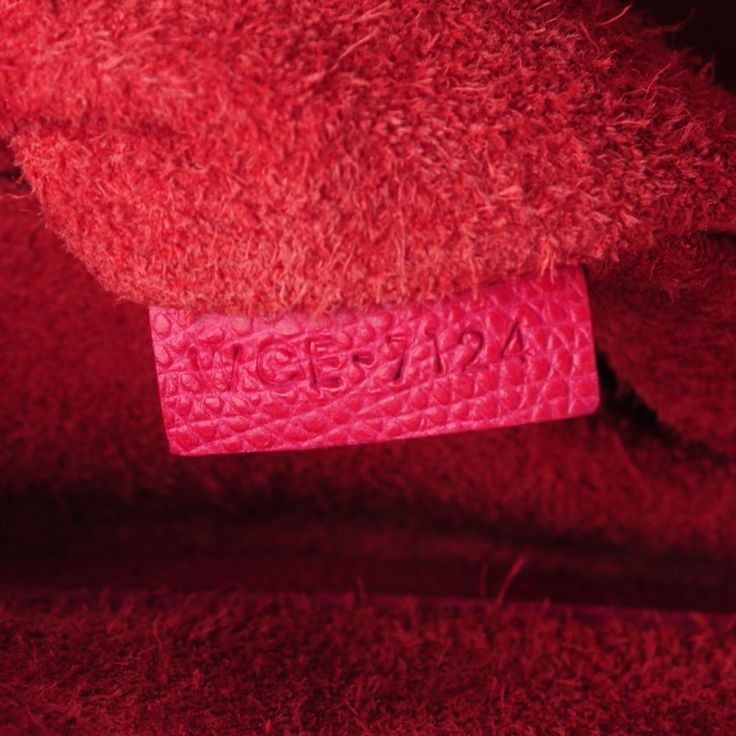 Grained Calfskin Medium Phantom Luggage Fuchsia