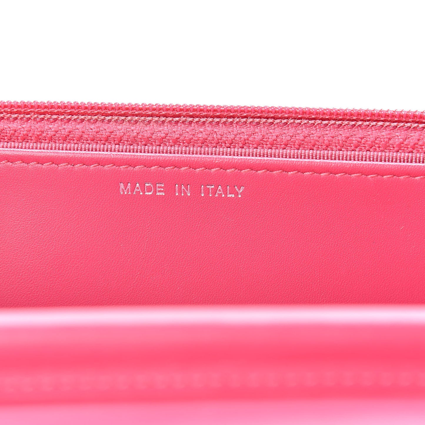 Patent Quilted Wallet On Chain WOC Fuchsia
