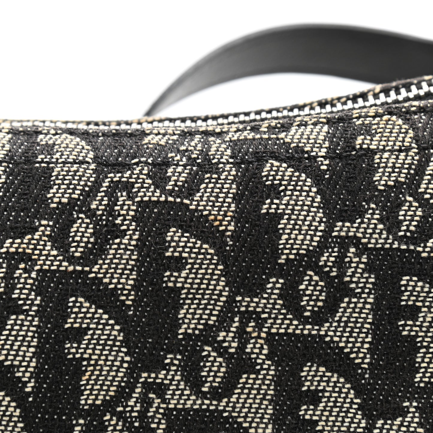 Monogram Shoulder Bag Pochette Black