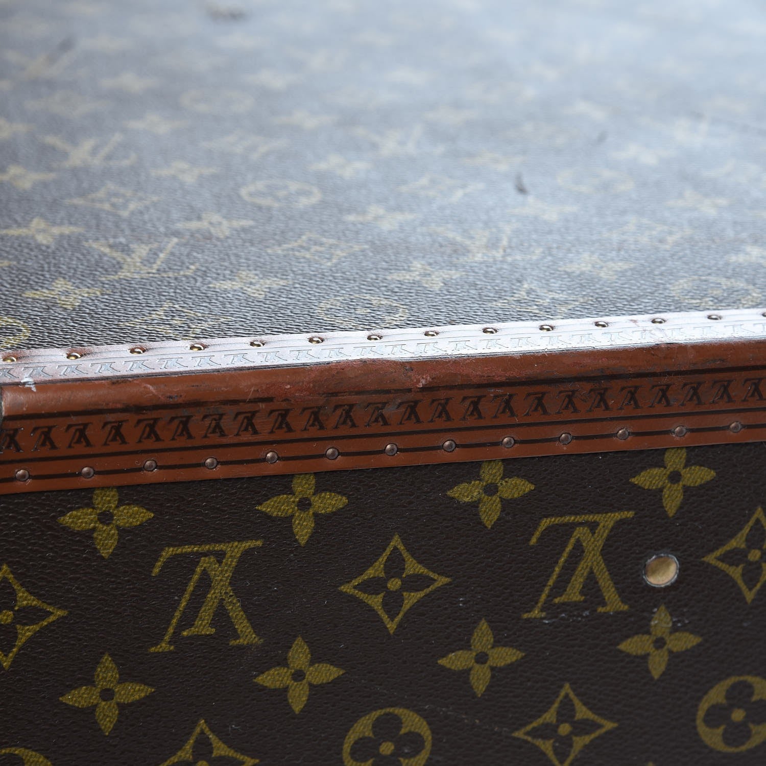 Louis Vuitton Monogram Bisten 70 17 of 37