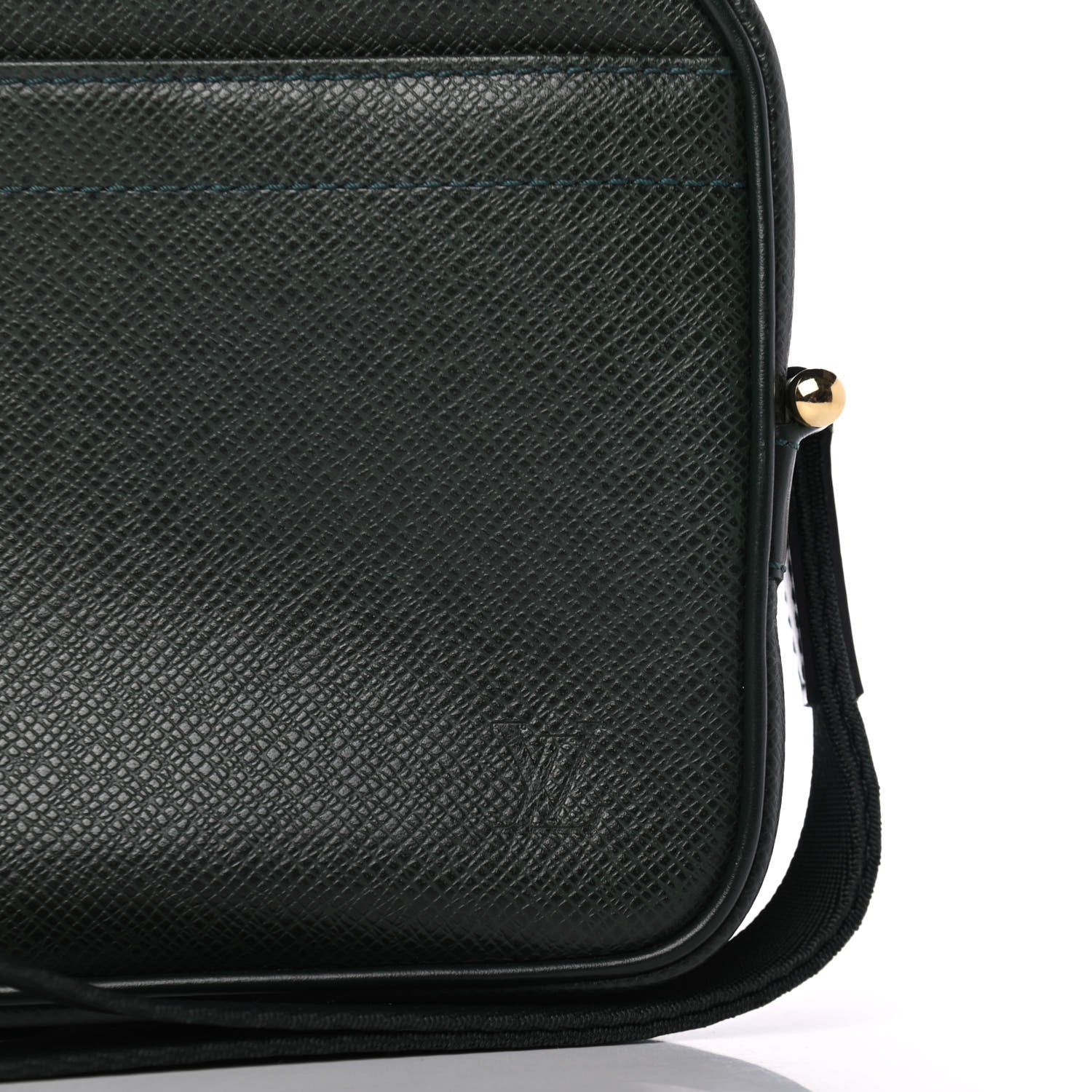 Louis Vuitton Taiga Kaluga Toiletry Pouch Epicea 6 of 7
