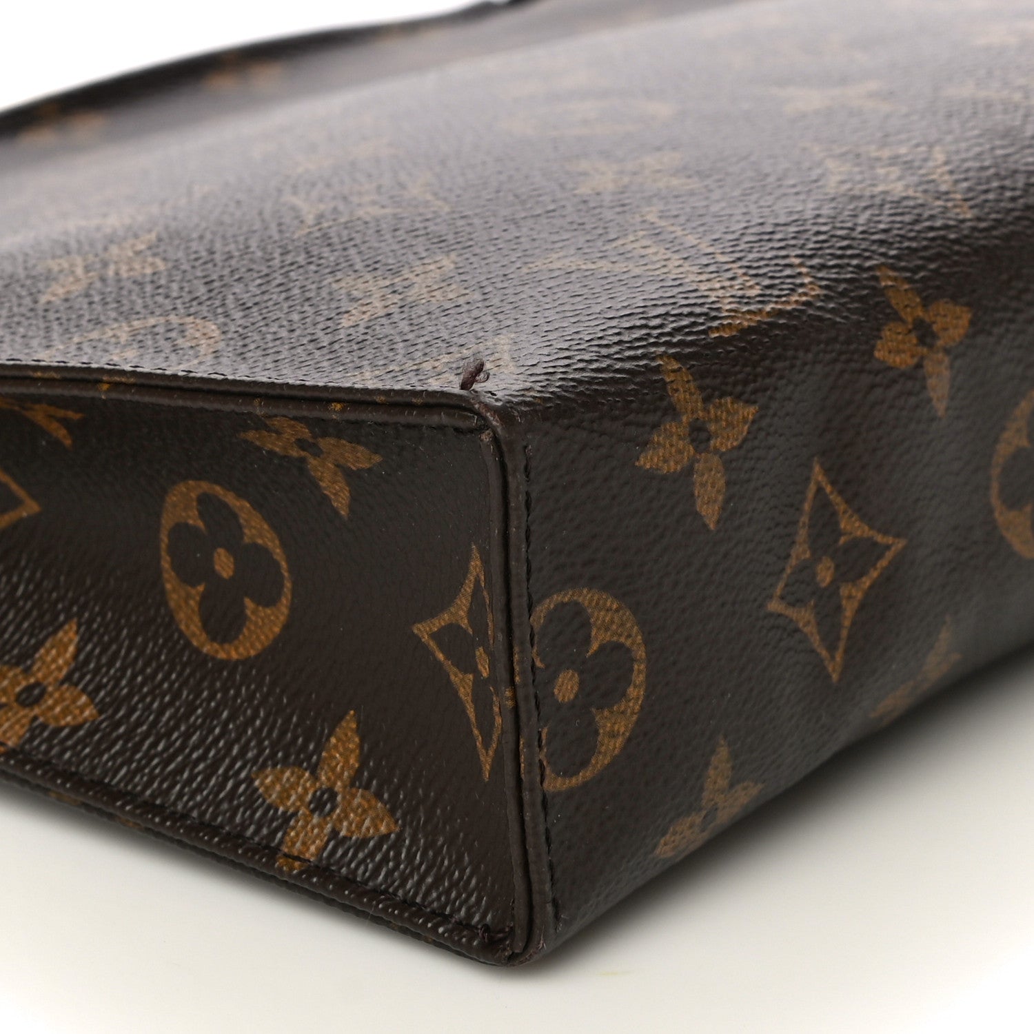 Louis Vuitton Monogram Toiletry Pouch 26 7 of 15