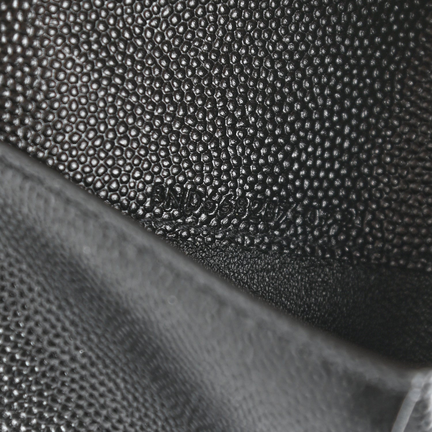 Saint Laurent Grain De Poudre Matelasse Chevron Monogram Zipped Two-Part Wallet Black 7 of 9