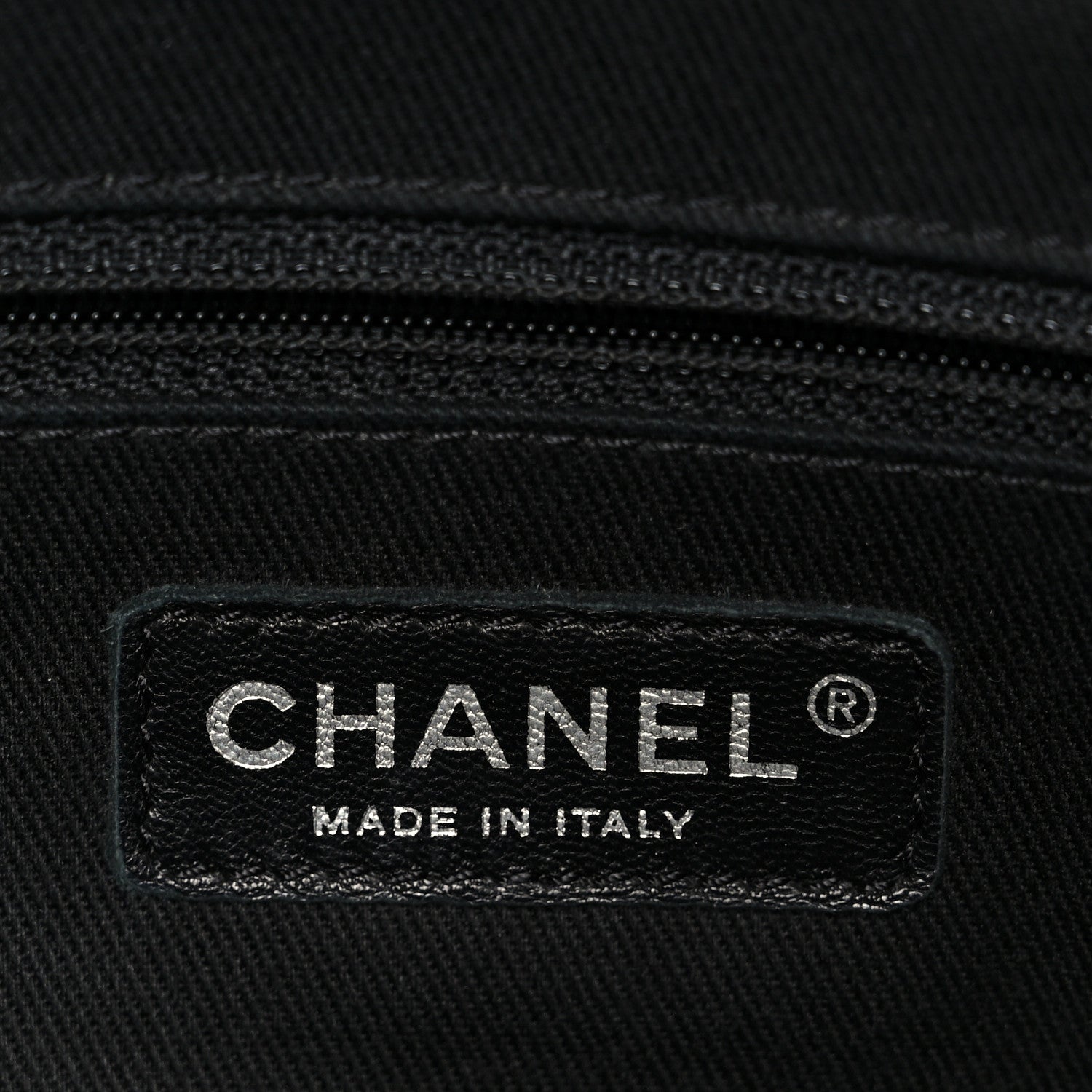 Chanel Iridescent Caviar Quilted Large Chic Flap Red 6 of 12