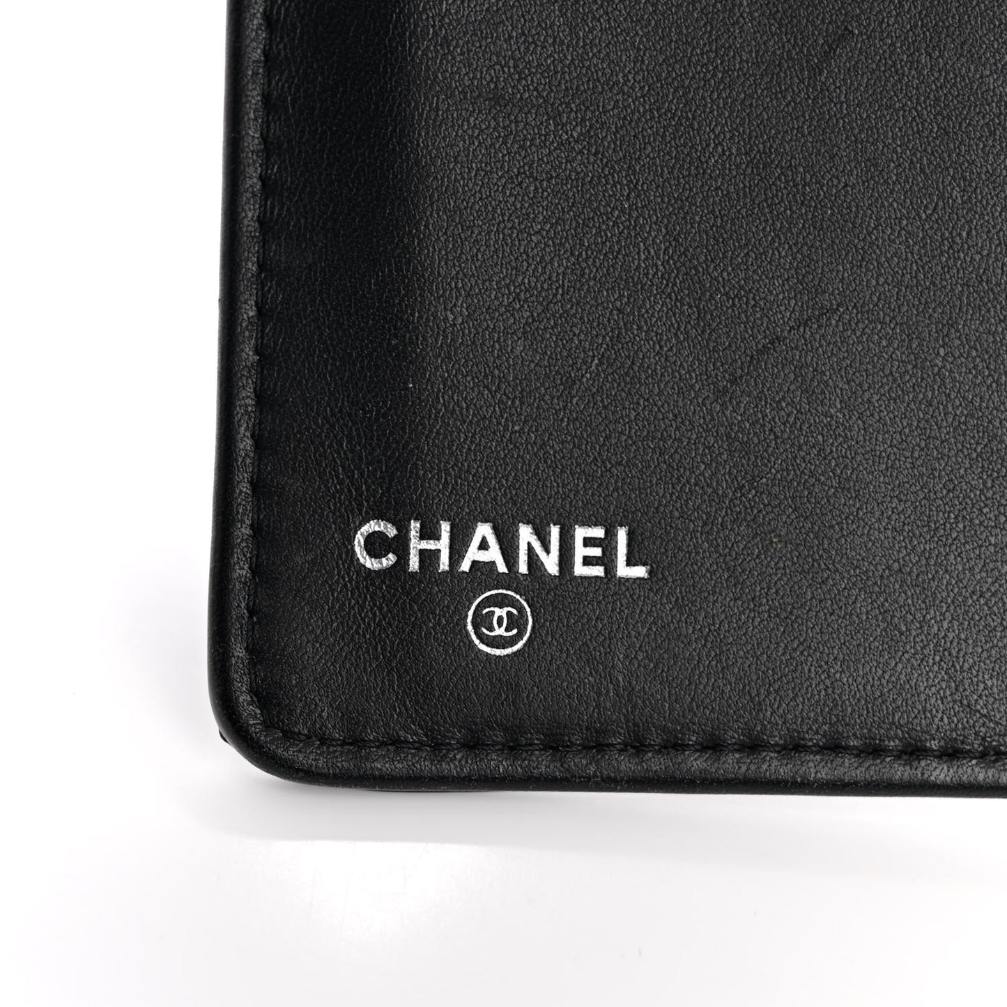 Patent Camellia Embossed Yen Wallet Black