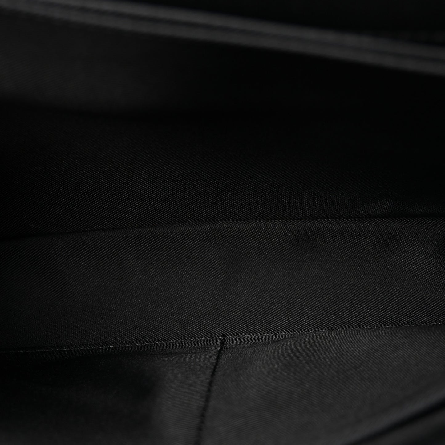 Soft Calfskin Lockme II Top Handle Black