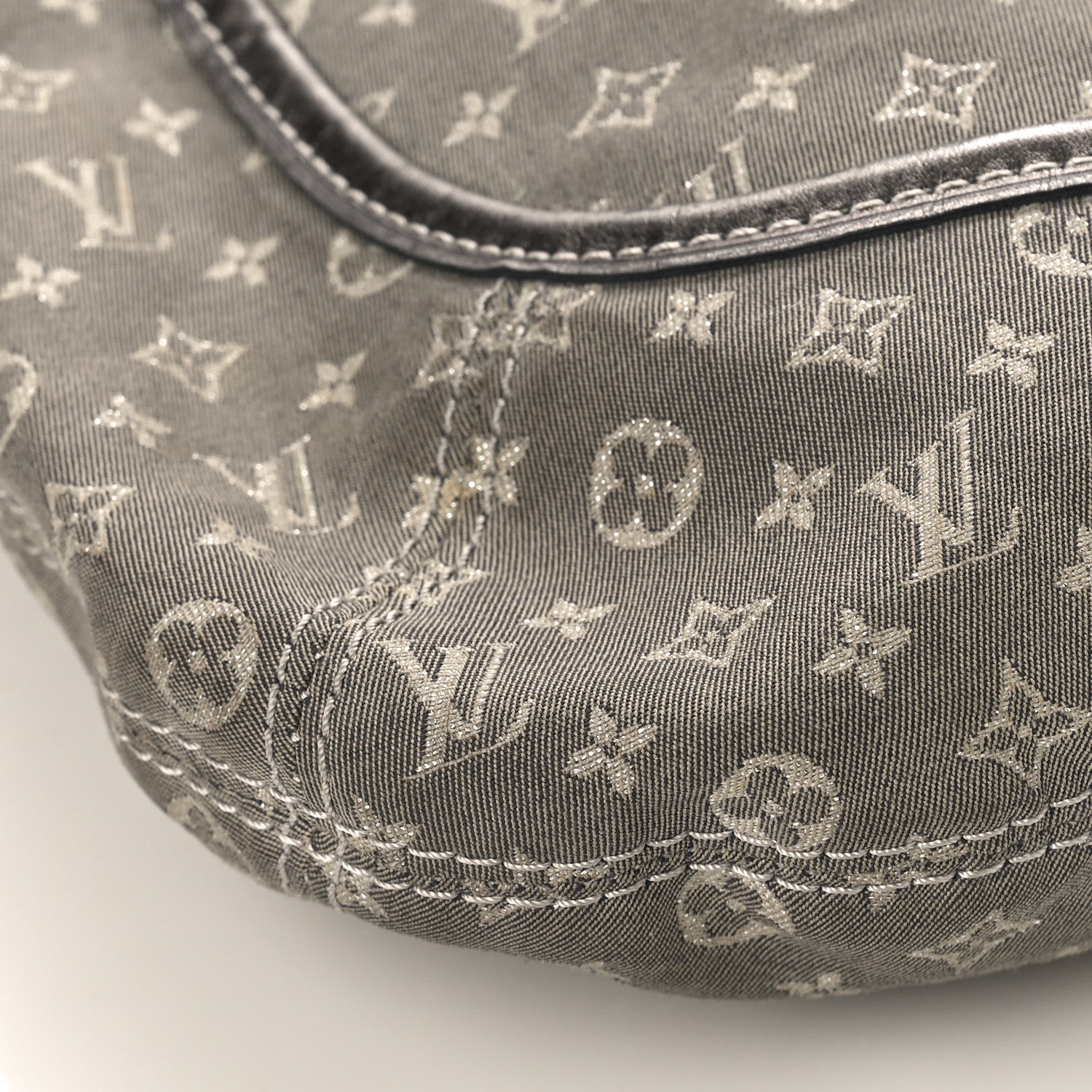 Louis Vuitton Mini Lin Monogram Besace Angele Platine 8 of 10