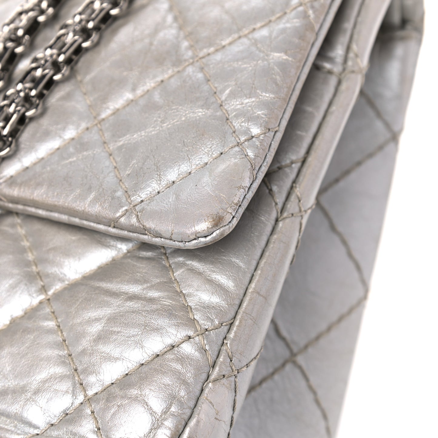 Metallic Aged Calfskin Quilted 2.55 Reissue 226 Flap Silver
