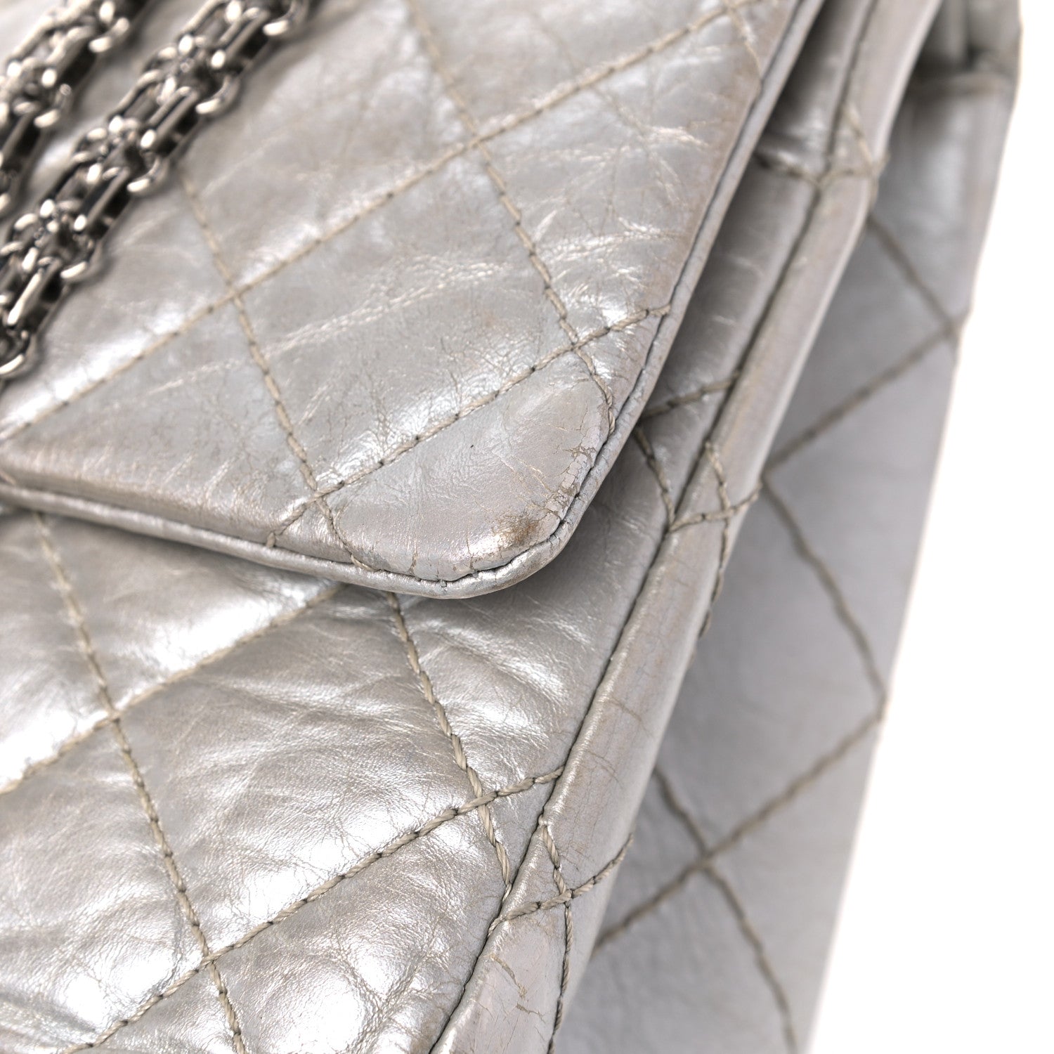Chanel Metallic Aged Calfskin Quilted 2.55 Reissue 226 Flap Silver 16 of 21