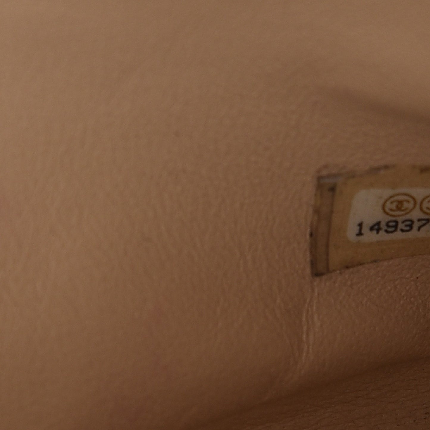 Caviar Quilted Jumbo Double Flap Beige Clair