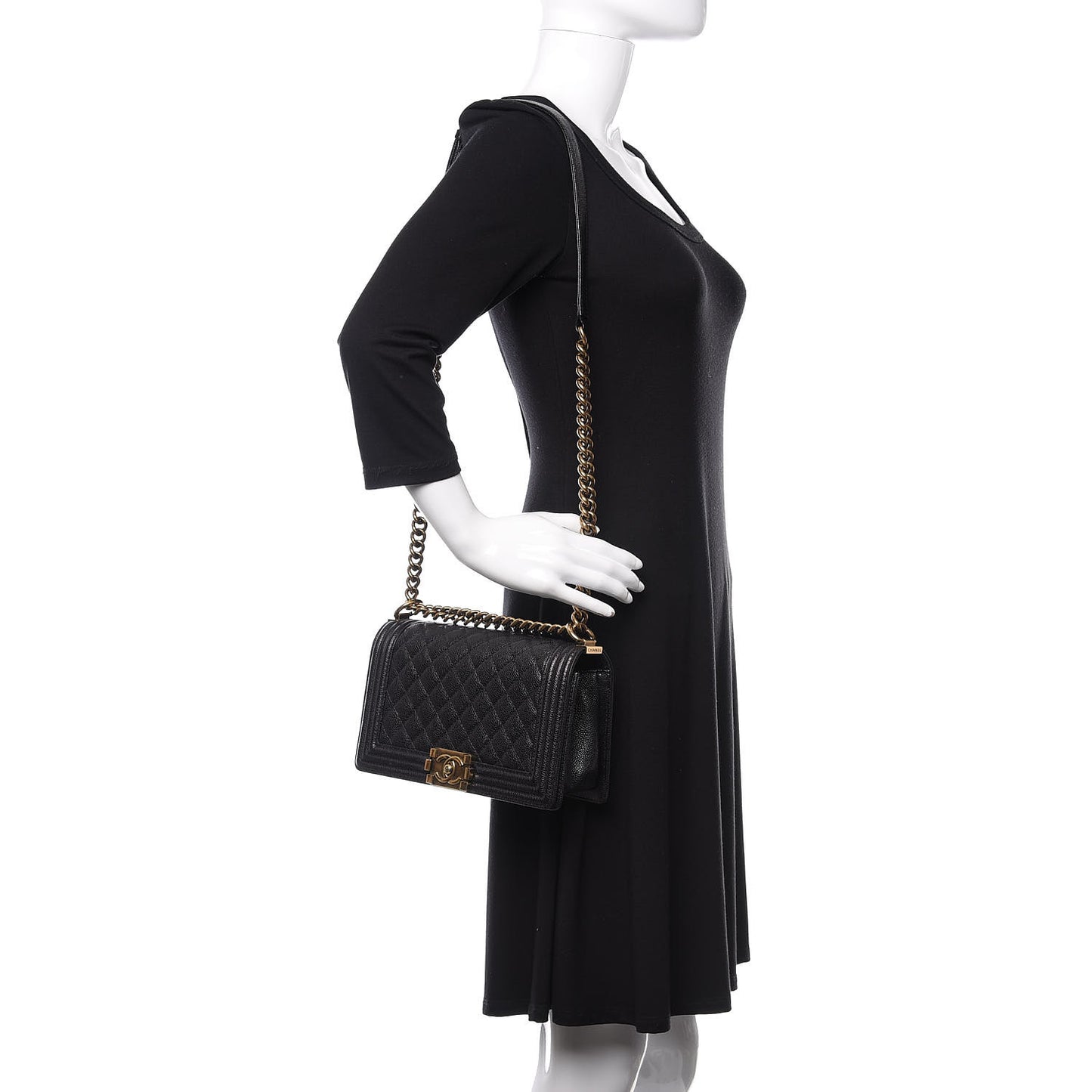 Caviar Quilted Medium Boy Flap Black