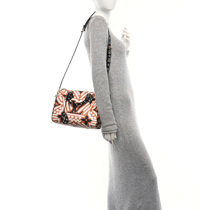Louis Vuitton Monogram Giant Crafty Speedy Bandouliere 25 Creme Caramel 2 of 9