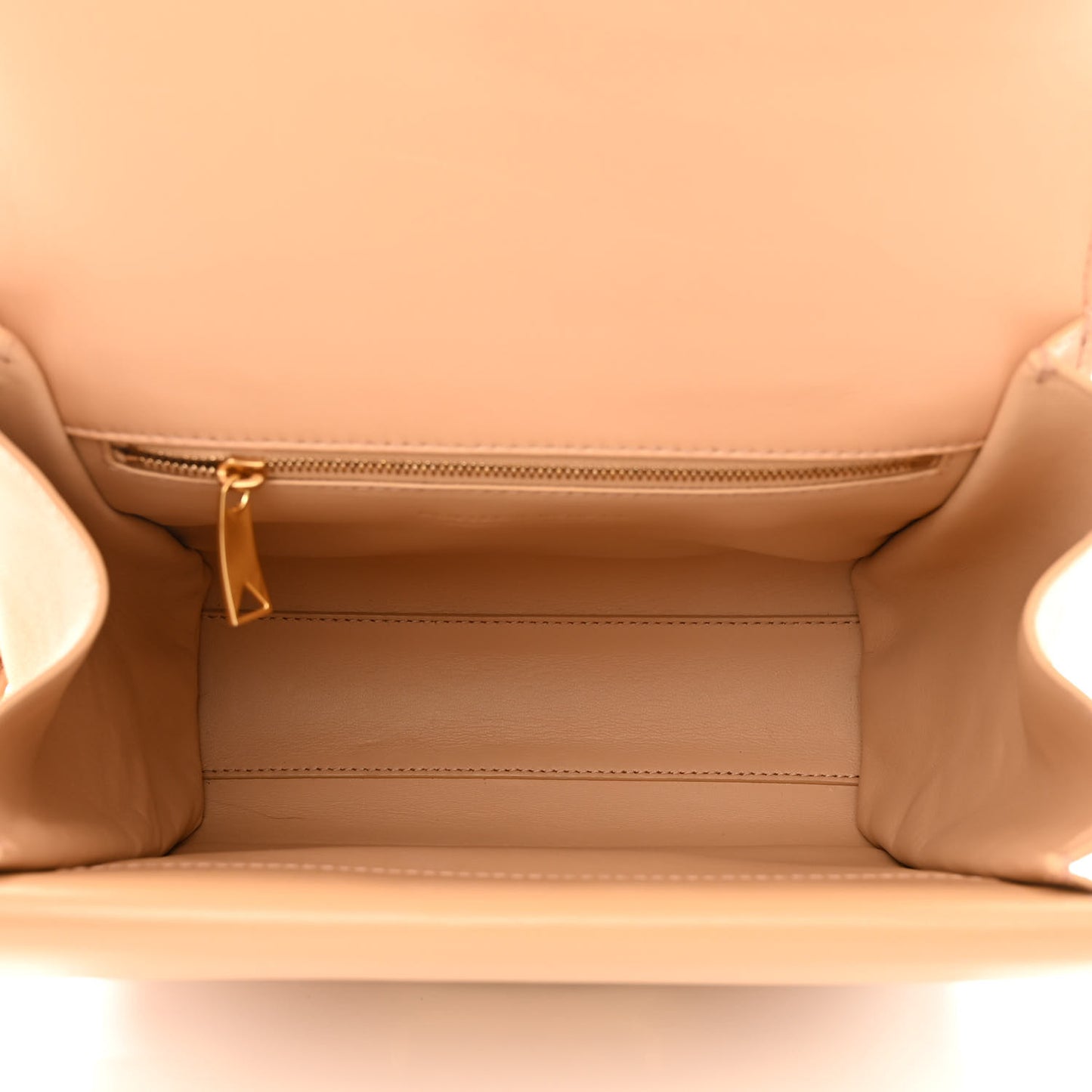 Box Calfskin Nappa Clip Bag Almond Gold